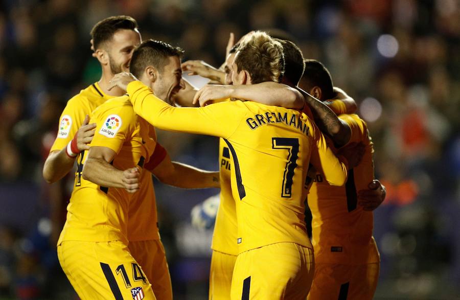 Estas son las mejores imágenes que deja el partido de la jornada 13 en el Ciutat de València