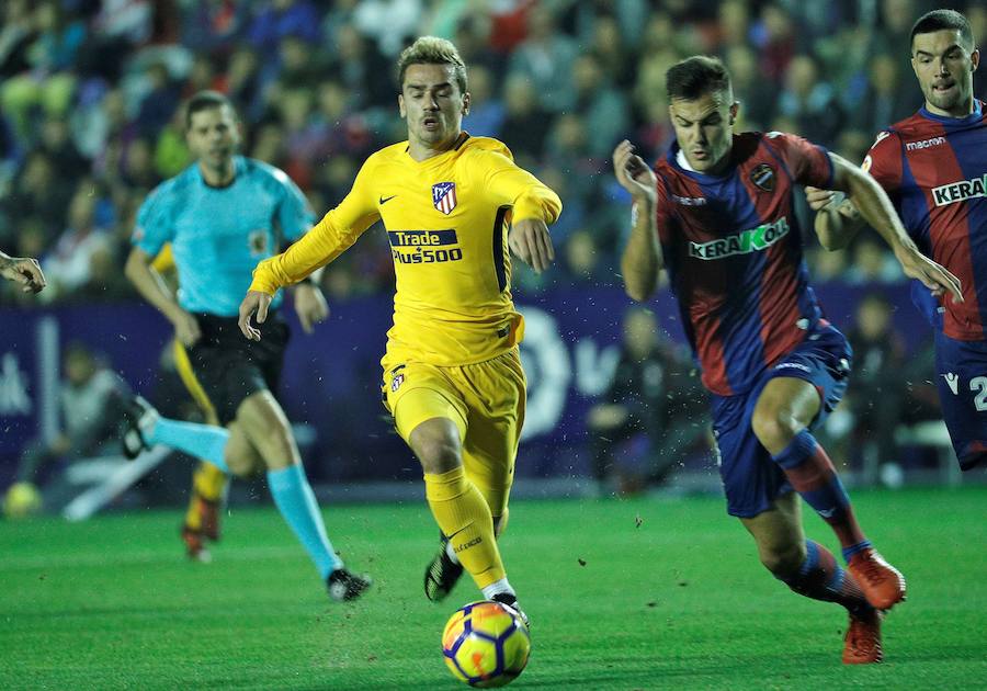 Estas son las mejores imágenes que deja el partido de la jornada 13 en el Ciutat de València