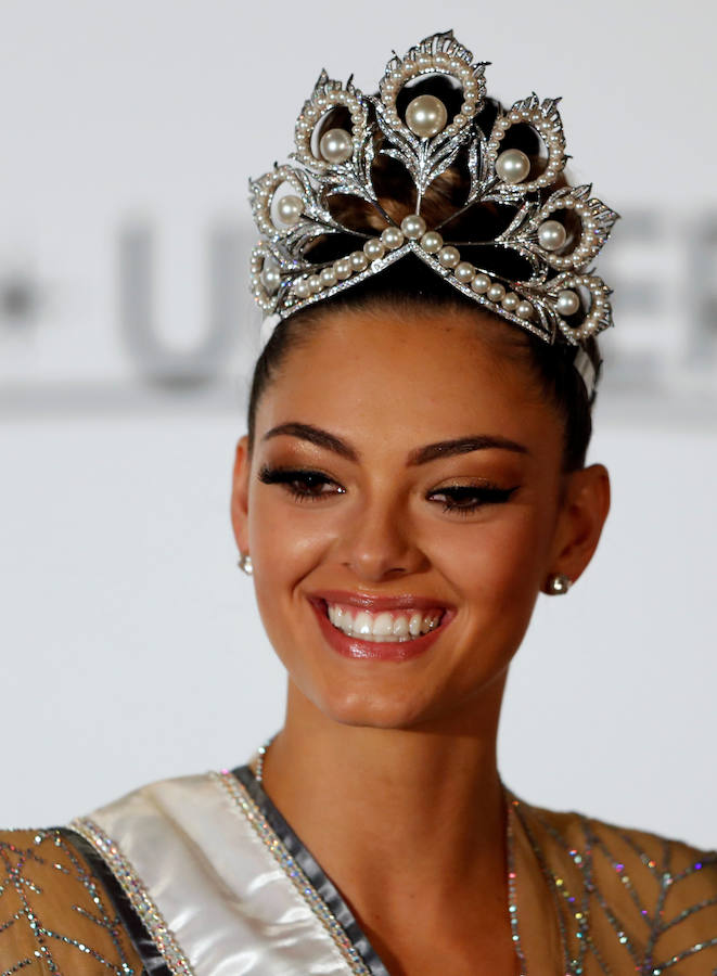La sudafricana Demi-Leigh Nel-Peters, de 22 años, se hace con la corona y vence a la colombiana Laura González y a la jamaicana Davinia Bennet