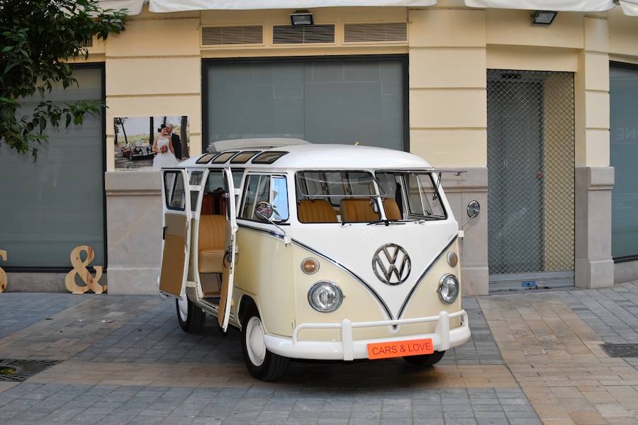 El centro de Valencia acogió el sábado el encuentro de comercios y desfiles nupciales 