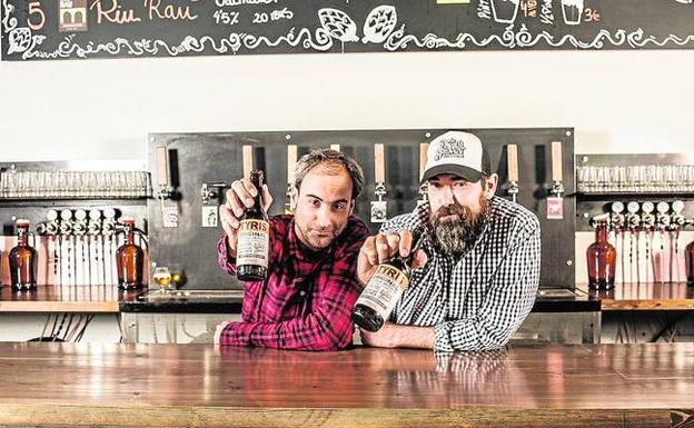 Dani Vara y Gonzalo Abia, fundadores de cerveza Tyris.