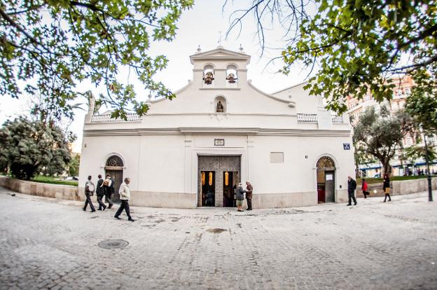 La 'tabalà' de Santa Lucía, folclore y devoción en pleno centro de Valencia