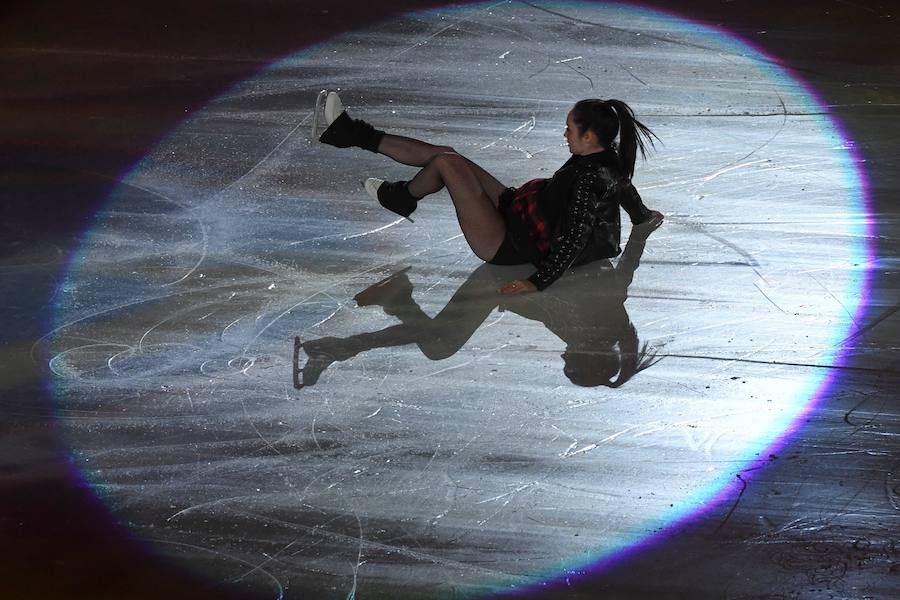 Nagoya (Japón) celebró el pasado fin de semana el Grand Prix de patinaje artístico. La rusa Alina Zagitova, de tan solo 15 años, se colgó el oro en la final del campeonato. Los saltos imposibles, las maniobras perfectas y las complejas y arriesgadas coreografías sobre el hielo fueron las protagonistas.