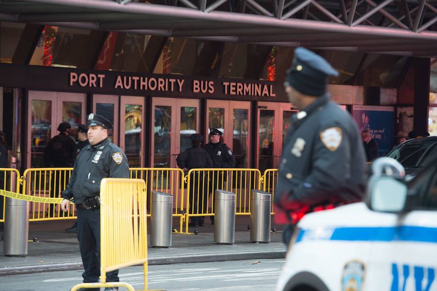 Un hombre, que ha sido detenido, habría intentado acceder al metro en la zona de Times Square con un artefacto.