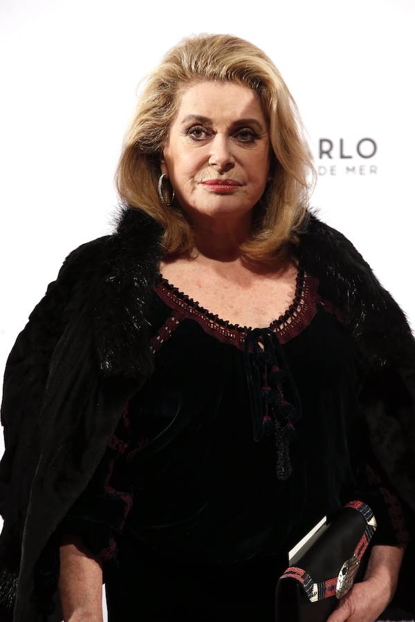 Catherine Deneuve. La actriz francesa acaba de cumplir 74 años en el pasado mes de octubre. Su dilatada carrera cinematrográfica no se ha traducido en premios internacionales.