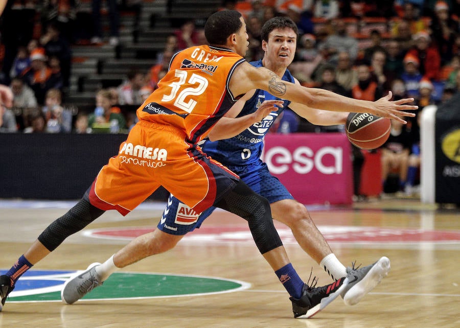 Estas son las imágenes que deja el choque de Liga Endesa en la Fonteta+