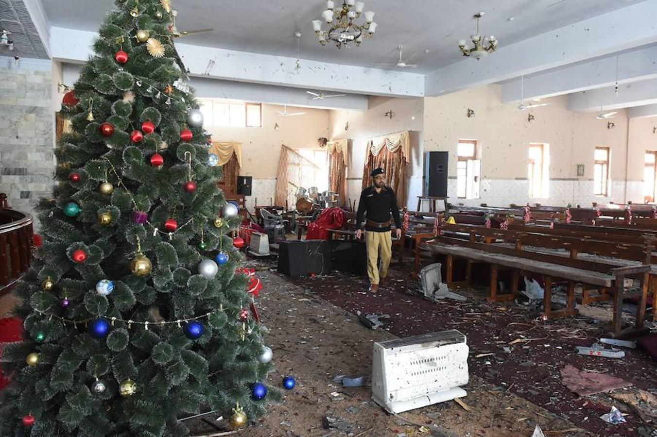 Al menos ocho muertos en un atentado durante la misa en una iglesia metodista en Pakistán.