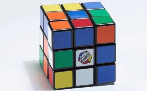 Una valenciana de 13 años organiza un torneo mundial de cubo de Rubik