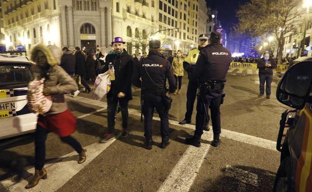 Fiesta de Nochevieja en la plaza del Ayuntamiento el año pasado. 