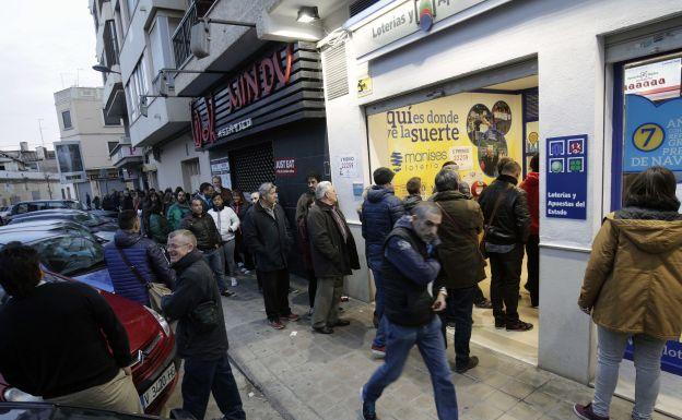 Los valencianos tienen fe en la Lotería de 'El Niño'