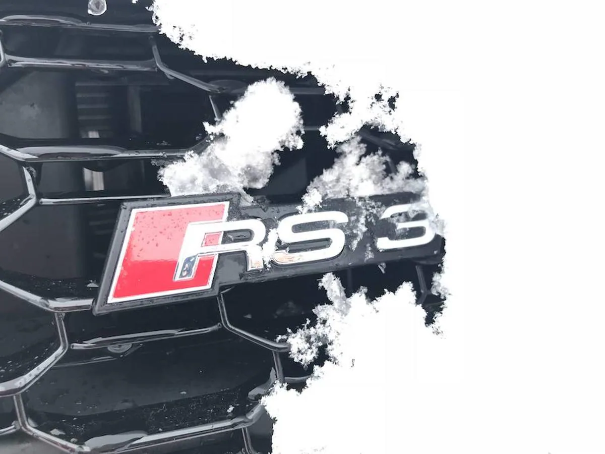 Con 400 CV, turbo, tracción total y cambio automático, el RS3 tiene las cualidades de un deportivo en un coche de uso cotidiano