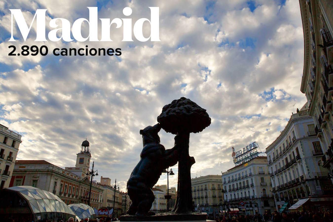 Muchas son las canciones que evocan lugares y ciudades con sus letras, pero de entre todas las del panorama español, destaca una: 'Pongamos que hablo de Madrid', como diría Sabina. Un total de 2.890 canciones de artistas muy variados nombran la capital española, algunas tan conocidas como el 'Ahí te dejo Madrid' de Shakira o el 'Lady Madrid' de Pereza y otras menos populares pero tan poéticas como 'Calles de Madrid' de Quique González.