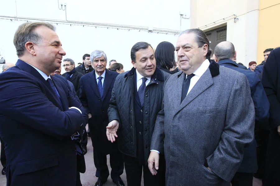 Fotos del funeral de Francisco Pons, expresidente de la Asociación Valenciana de Empresarios (AVE)