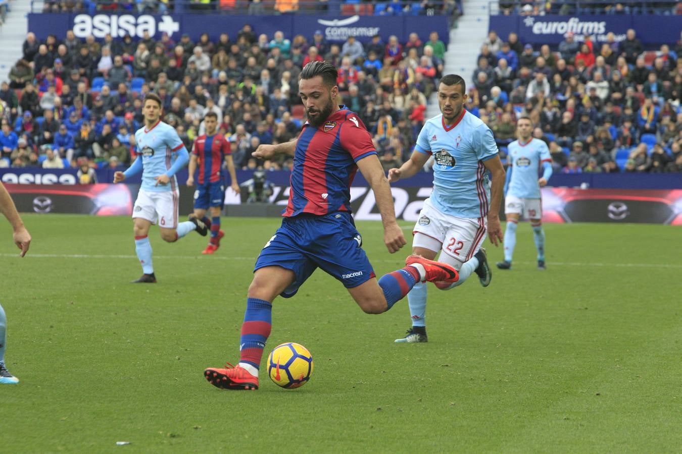 Estas son las fotos que deja el partido de la jornada 19 de la Liga en el Ciutat