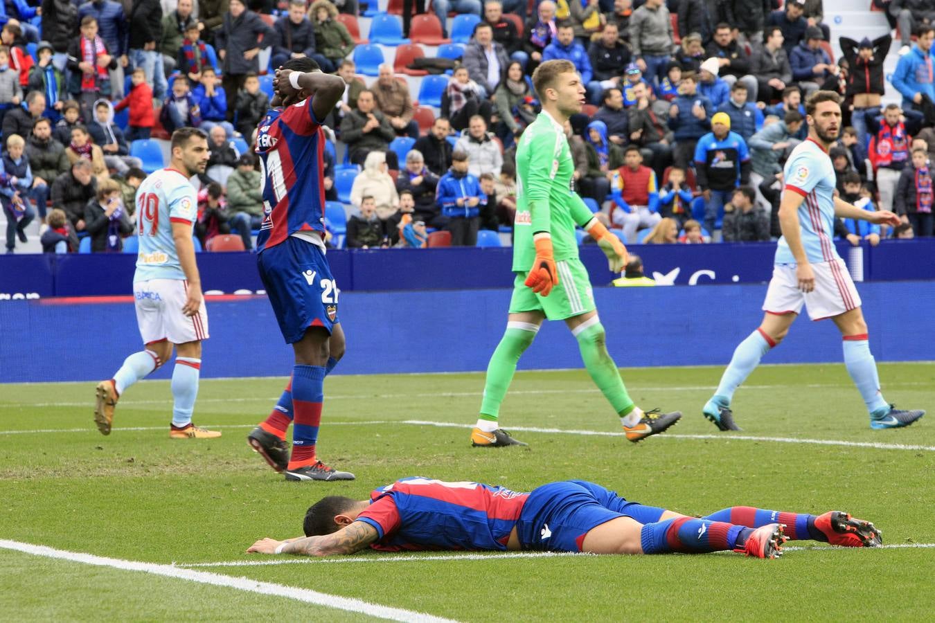 Estas son las fotos que deja el partido de la jornada 19 de la Liga en el Ciutat