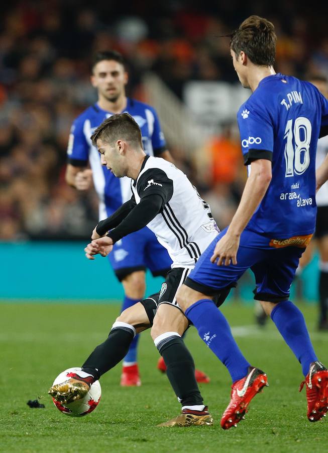 Estas son las mejores imágenes del partido de ida de cuartos de Copa del Rey en Mestalla