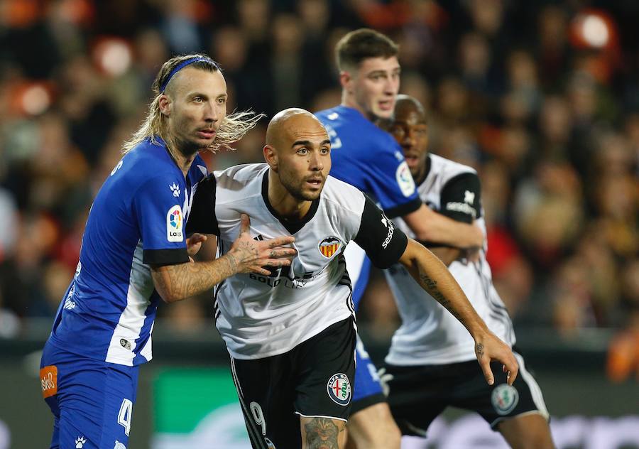 Estas son las mejores imágenes del partido de ida de cuartos de Copa del Rey en Mestalla