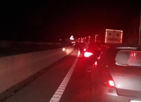 Vehículos atrapados anoche. 