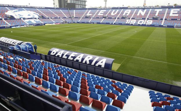 La final de la Copa del Rey de rugby, en el estadio 'Ciutat de València'