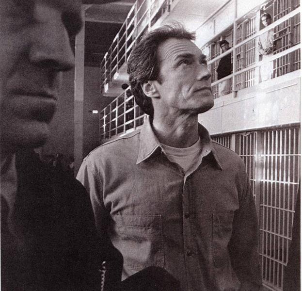 Clint Eastwood en la película 'Fuga de Alcatraz'.