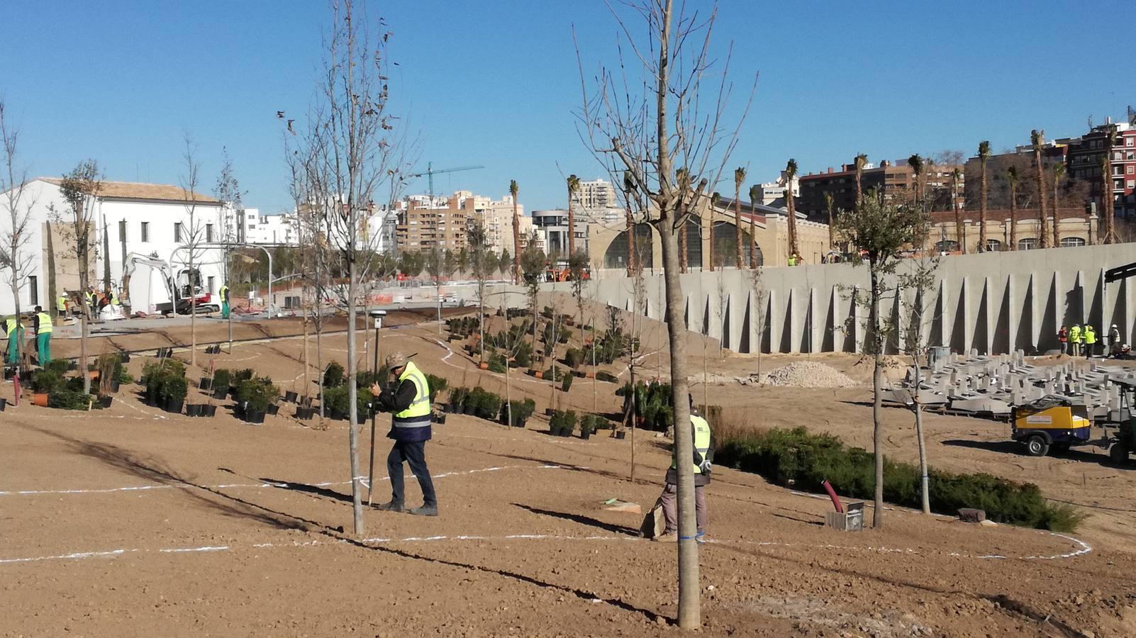 1.300 jardineras decorarán una pared de hormigón