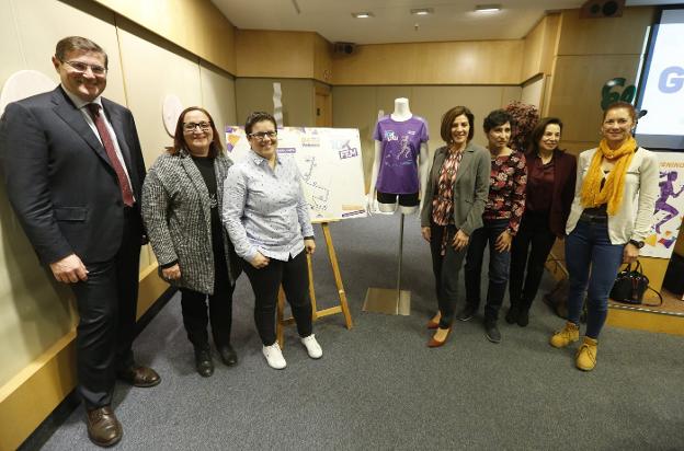 Los organizadores, ayer en el acto de presentación. 