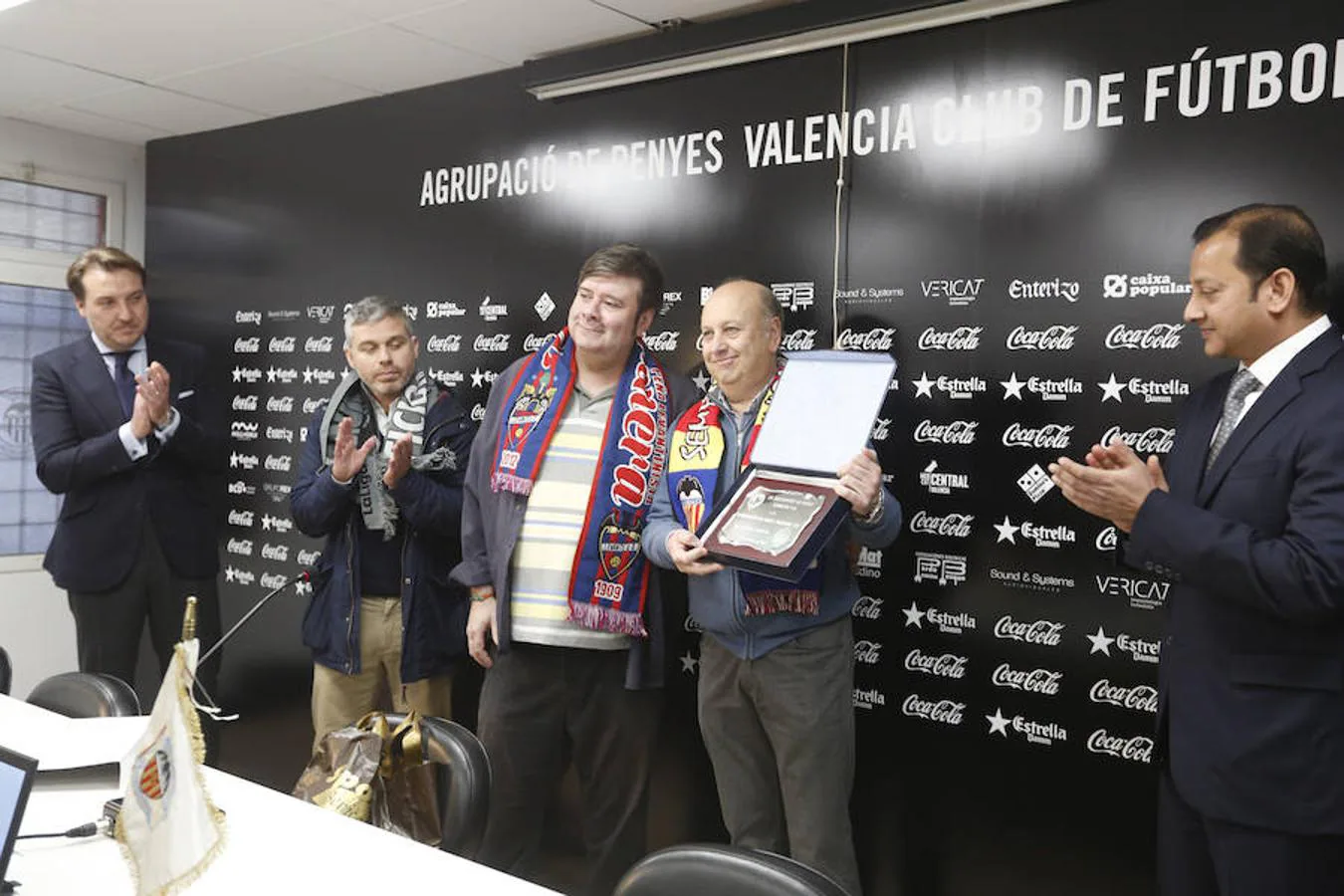 Fotos de la comida de las peñas de Valencia y Levante