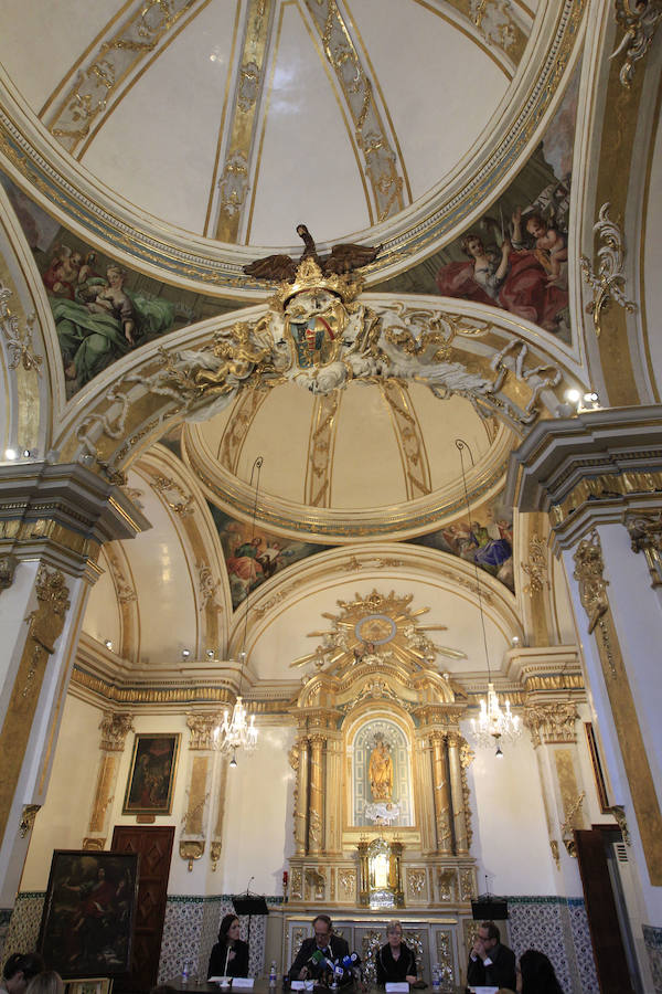 La iglesia de San Nicolás, considerada "la Capilla Sixtina valenciana" tras su recuperación pictórica y estructural de los últimos años, luce ya la restauración y el reagrupamiento cronológico también de su Capilla de la Comunión, una obra del siglo XVIII que arrastraba décadas de deterioro. Los trabajos de restauración de la capilla han concluido tras nueve meses y una inversión de un millón de euros financiados por la Fundación Hortensia Herrero, que lleva invertidos ya 5,5 millones en los últimos seis años en esta iglesia. La Capilla de la Comunión data de 1760 y aunque ha sido restaurada a principios del siglo XX, era "evidente su deterioro progresivo desde los años 30" y en ella pueden verse dos cúpulas sucesivas, "algo que no sucede en ninguna otra capilla valenciana". 