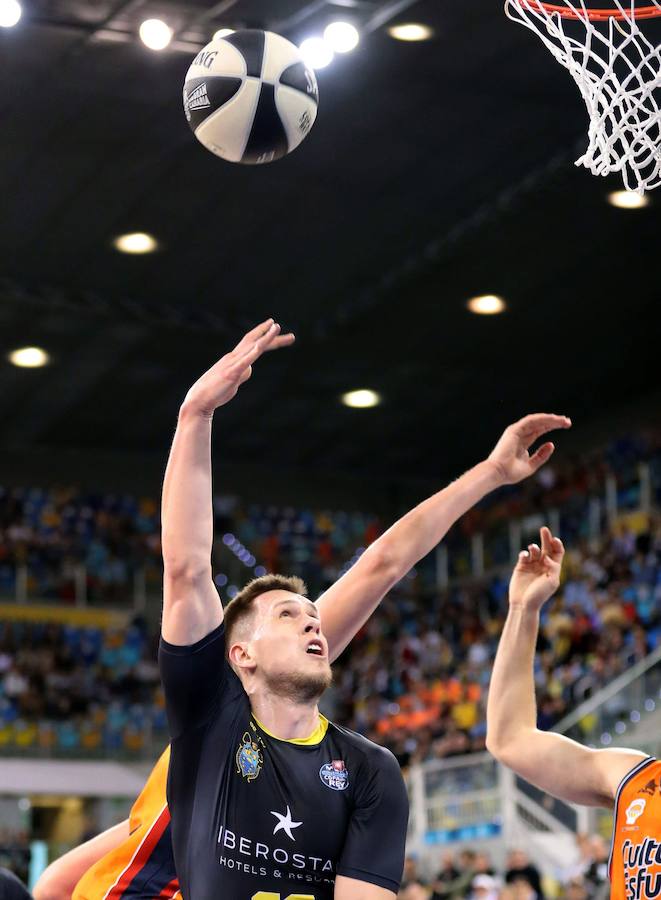 Estas son las imágenes que deja el partido de cuartos de final de Copa del Rey en el Gran Canaria Arena