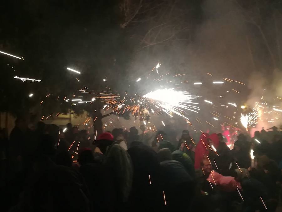 El barrio de Valencia celebra los días previos a la festividad de su patrona. Hoy ha tenido lugar el correfoc por las calles del casco antiguo. El programa de actos para este fin de semana es el siguiente: sábado: guitarrà y cant d'estil; domingo: alborada a la medianoche, volteo de campanas y disparo pirotécnico por la mañana y ofrenda a las 18 horas; lunes: misa de descubrir a las 06:30 horas, traslado de la imagen a mediodía, mascletà en la plaza Badajoz a las 14 horas, procesión a las 20 horas y disparo de fuegos artificiales a las 22 horas.