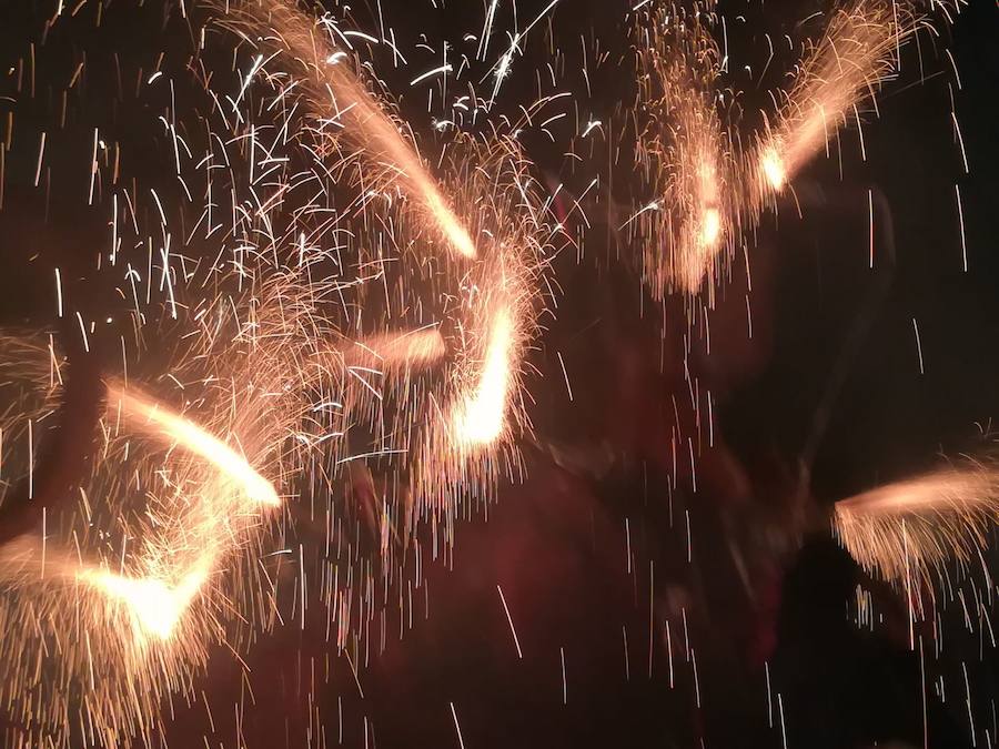 El barrio de Valencia celebra los días previos a la festividad de su patrona. Hoy ha tenido lugar el correfoc por las calles del casco antiguo. El programa de actos para este fin de semana es el siguiente: sábado: guitarrà y cant d'estil; domingo: alborada a la medianoche, volteo de campanas y disparo pirotécnico por la mañana y ofrenda a las 18 horas; lunes: misa de descubrir a las 06:30 horas, traslado de la imagen a mediodía, mascletà en la plaza Badajoz a las 14 horas, procesión a las 20 horas y disparo de fuegos artificiales a las 22 horas.