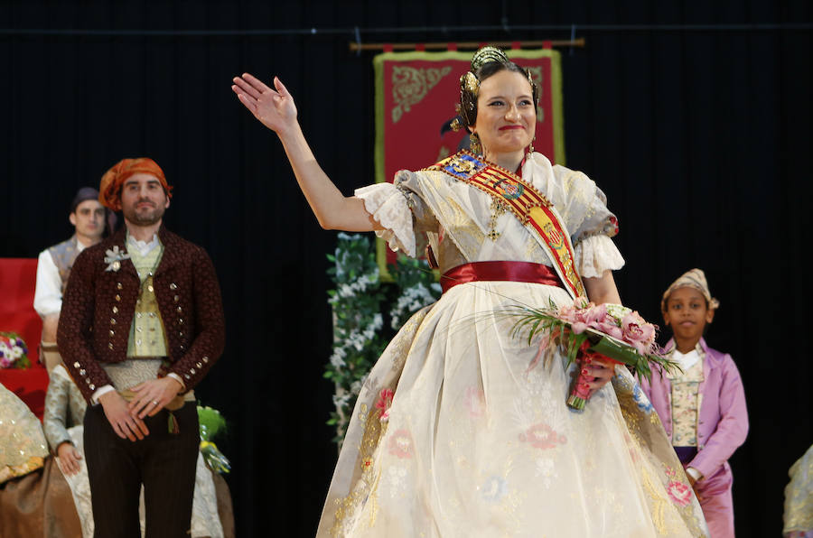 Fotos de Mónica Oltra, proclamada fallera mayor de su falla