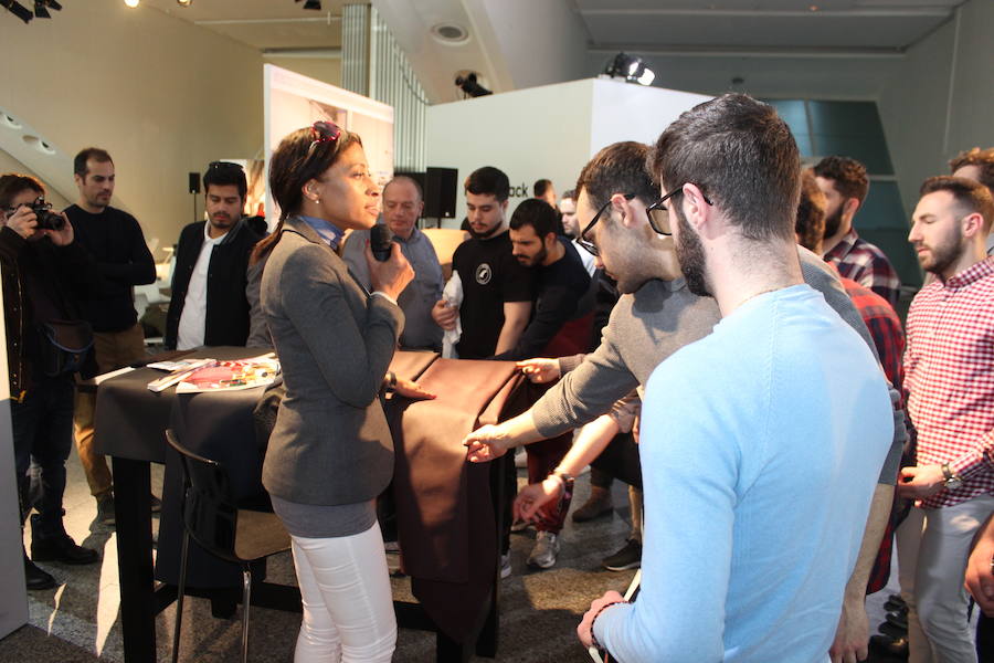 Los alumnos del máster en 'car design' de Valencia conocieron las claves del futuro de Hyundai durante la presentación del i30