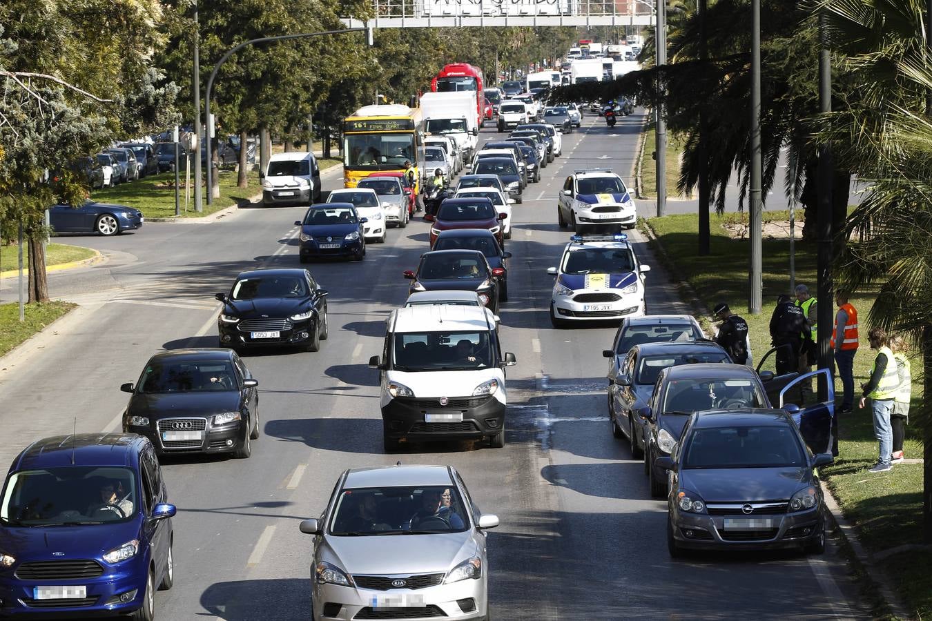 Fotos: Fotos de un nuevo accidente y atascos en la avenida del Cid de Valencia