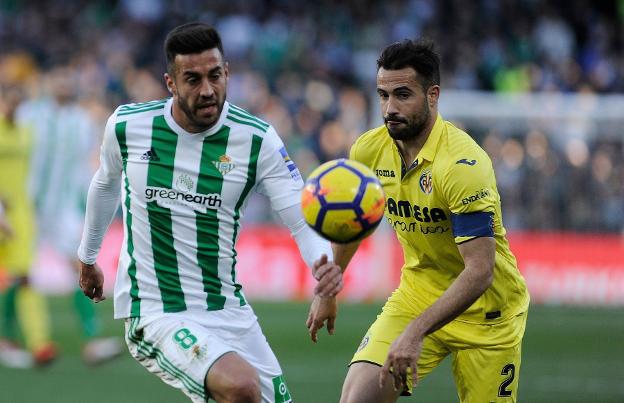 Víctor Camarasa, en un partido de esta temporada. 