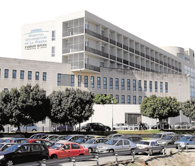 El Hospital de Alzira, gestionado por Ribera Salud.