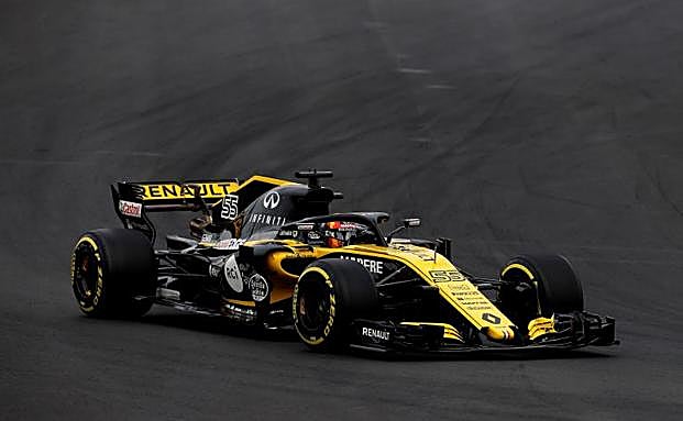 Carlos Sainz, rodando con su Renault. 