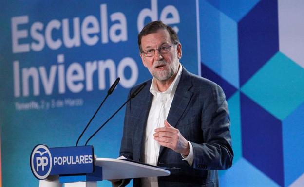 Rajoy en la escuela de invierno del PP.