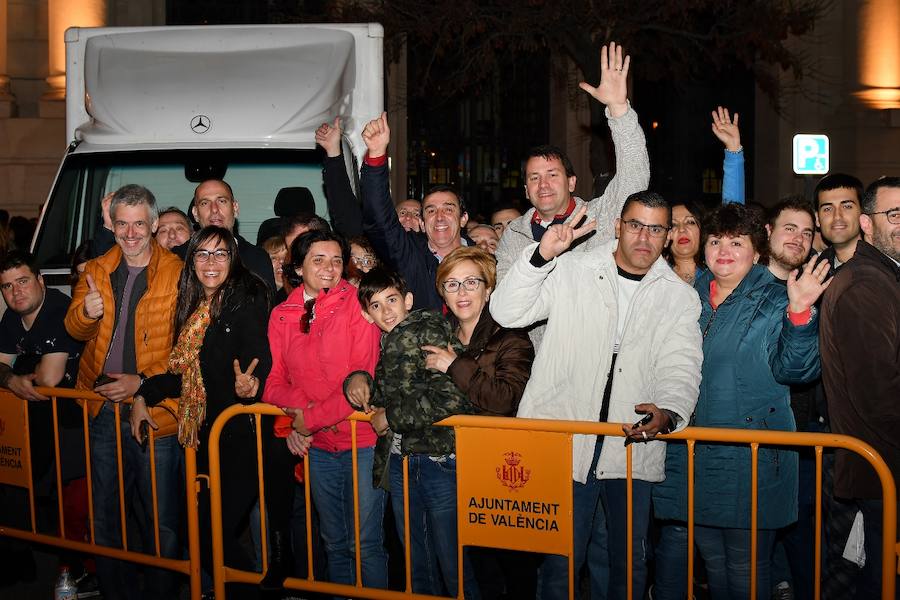 Fotos: Fotos de la mascletà de colores de pirotecnia Vulcano (3-03-2018)