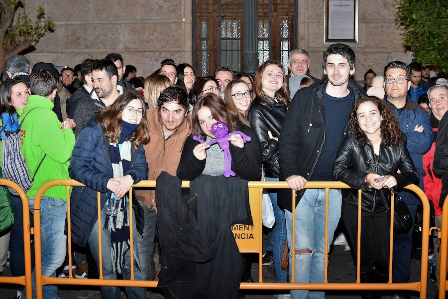 Fotos: Fotos de la mascletà de colores de pirotecnia Vulcano (3-03-2018)