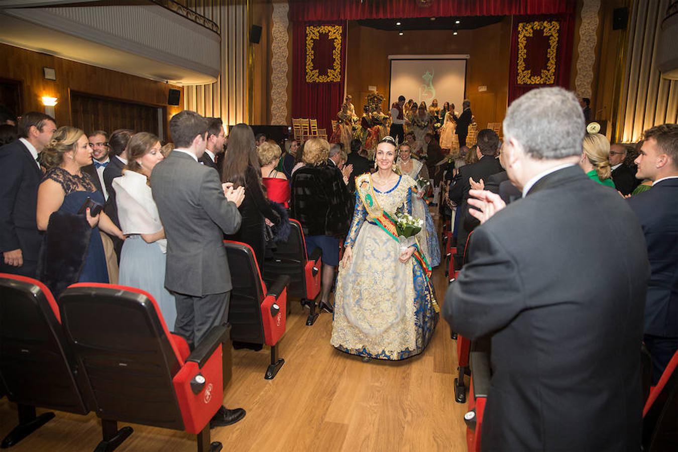 Convento Jerusalén-Matemático Marzal ha celebrado su 125 aniversario con una gala a través de la cual se ha hecho un repaso de la historia de la comisión. Al acto han acudido artistas falleros, falleras mayores e infantiles, así como miembros de la veterana comisión fallera.