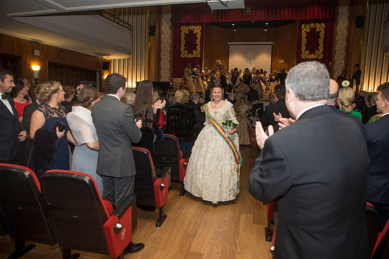 Convento Jerusalén-Matemático Marzal ha celebrado su 125 aniversario con una gala a través de la cual se ha hecho un repaso de la historia de la comisión. Al acto han acudido artistas falleros, falleras mayores e infantiles, así como miembros de la veterana comisión fallera.