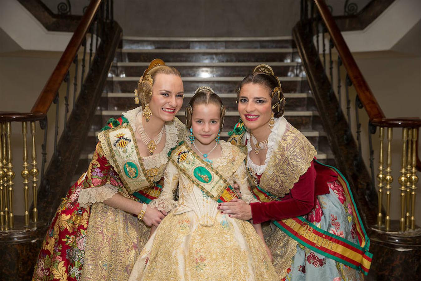 Convento Jerusalén-Matemático Marzal ha celebrado su 125 aniversario con una gala a través de la cual se ha hecho un repaso de la historia de la comisión. Al acto han acudido artistas falleros, falleras mayores e infantiles, así como miembros de la veterana comisión fallera.