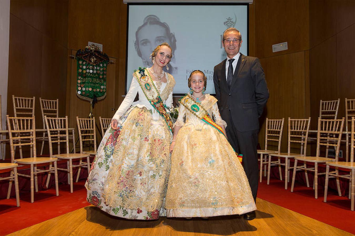 Convento Jerusalén-Matemático Marzal ha celebrado su 125 aniversario con una gala a través de la cual se ha hecho un repaso de la historia de la comisión. Al acto han acudido artistas falleros, falleras mayores e infantiles, así como miembros de la veterana comisión fallera.