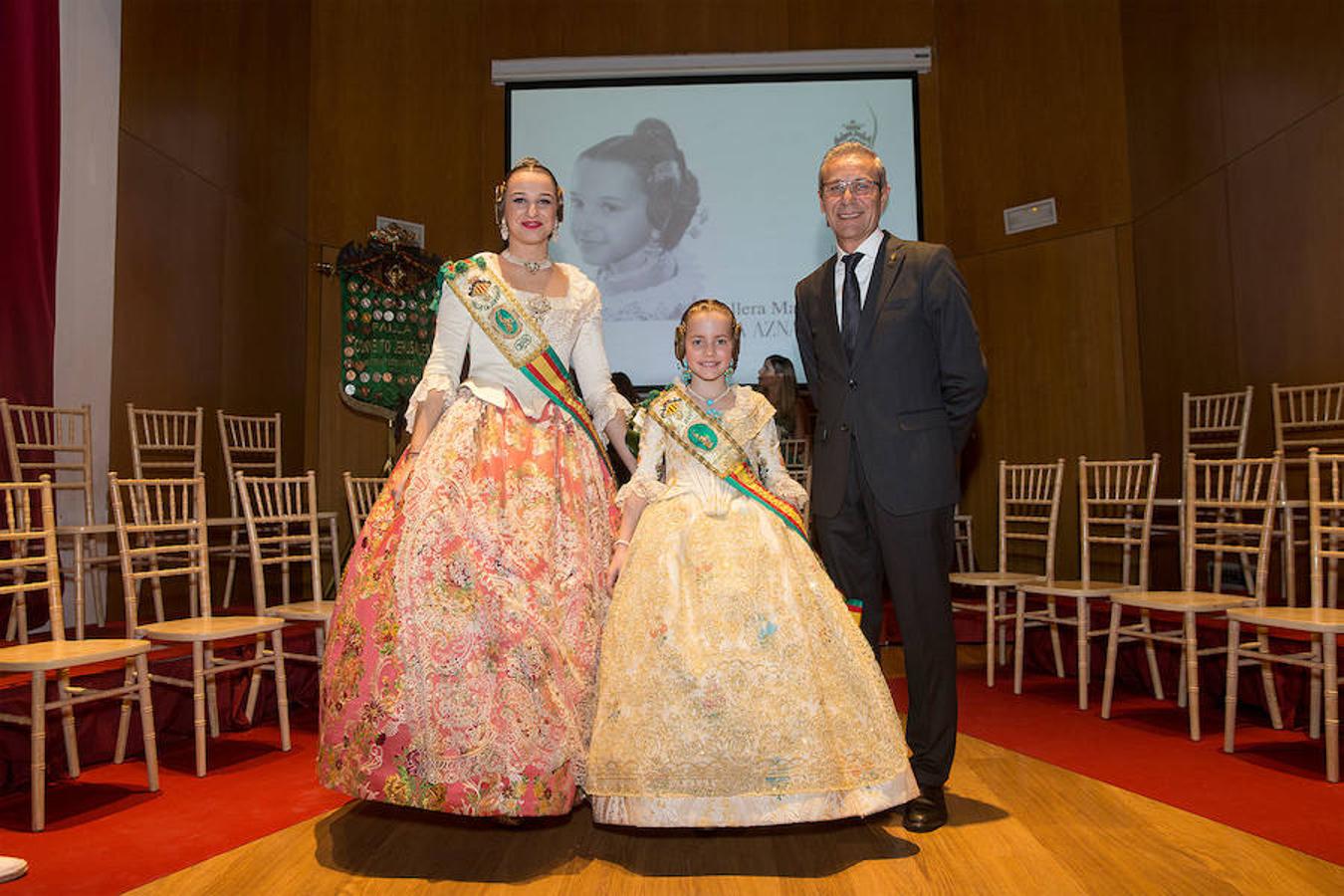 Convento Jerusalén-Matemático Marzal ha celebrado su 125 aniversario con una gala a través de la cual se ha hecho un repaso de la historia de la comisión. Al acto han acudido artistas falleros, falleras mayores e infantiles, así como miembros de la veterana comisión fallera.