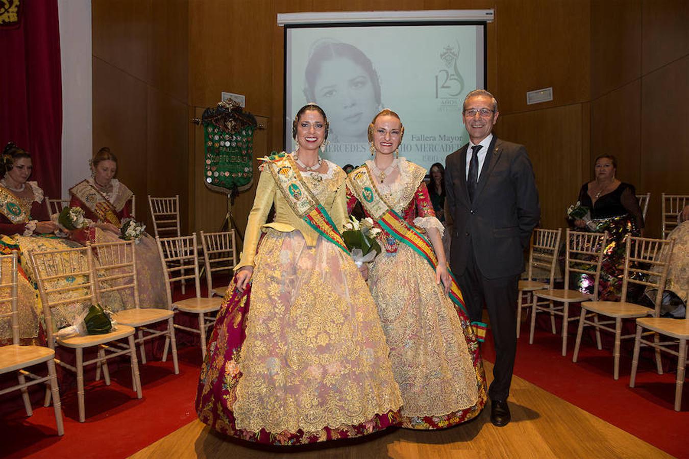 Convento Jerusalén-Matemático Marzal ha celebrado su 125 aniversario con una gala a través de la cual se ha hecho un repaso de la historia de la comisión. Al acto han acudido artistas falleros, falleras mayores e infantiles, así como miembros de la veterana comisión fallera.