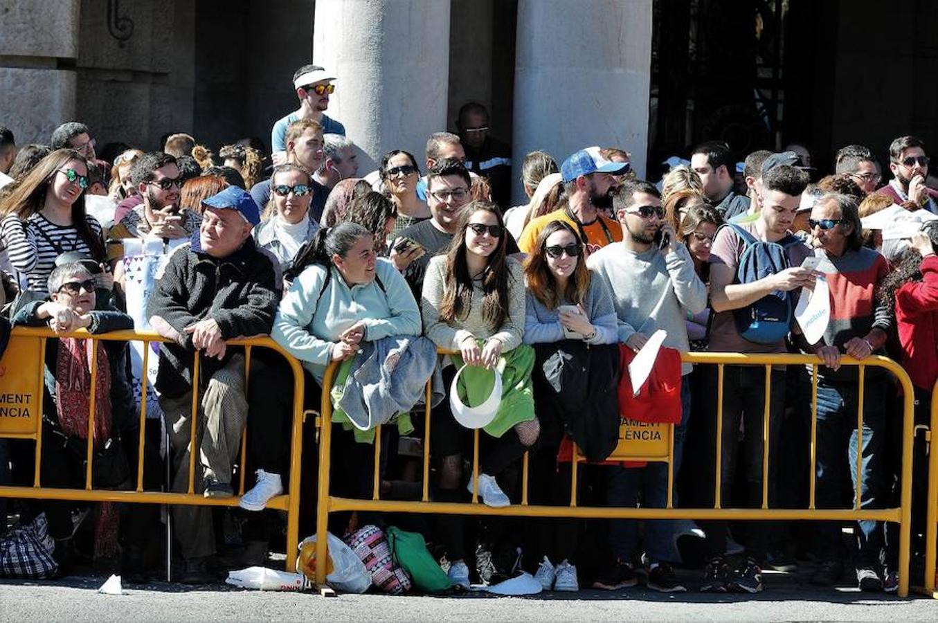 Fotos: Búscate en las mascletà del 7 de marzo