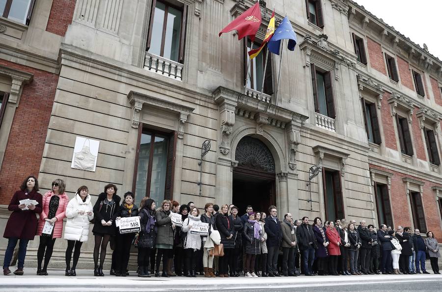 La jornada de huelga transcurre sin incidencias por todo el territorio.