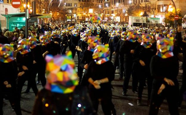 Okuda firmará réplicas de la falla del Ayuntamiento de Valencia 2018 