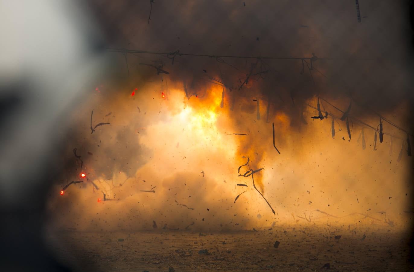 Fotos: Así ha sido la mascletà del 9 de marzo: las mejores imágenes del disparo de la Alpujarreña